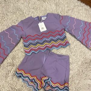 Lola and the Boys - girls shorts outfit -size 10.